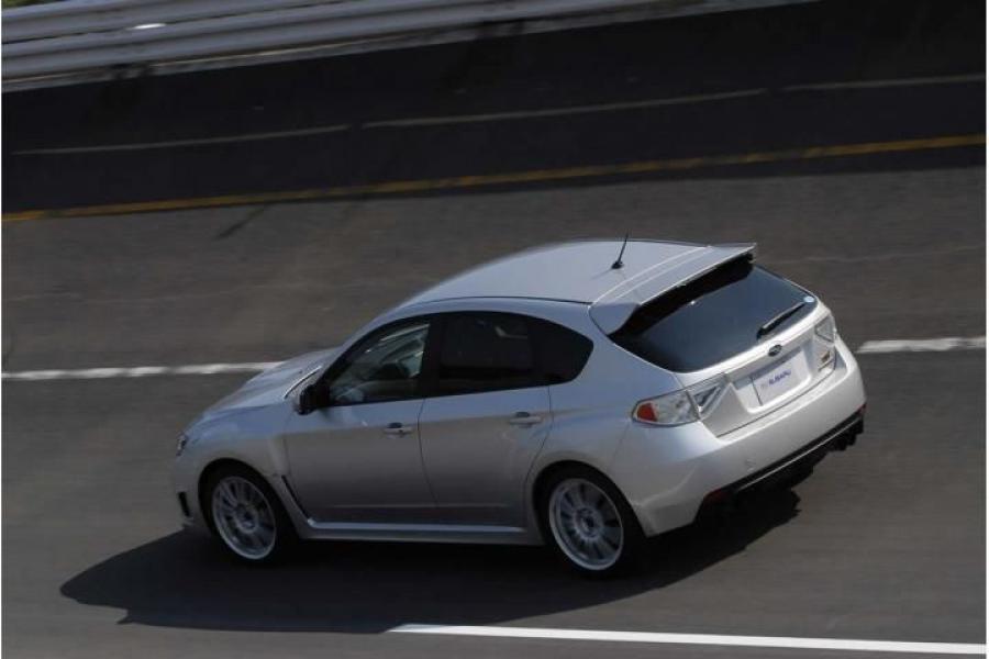  Subaru Impreza WRX STi 2007 года  (фото 7 из 16)